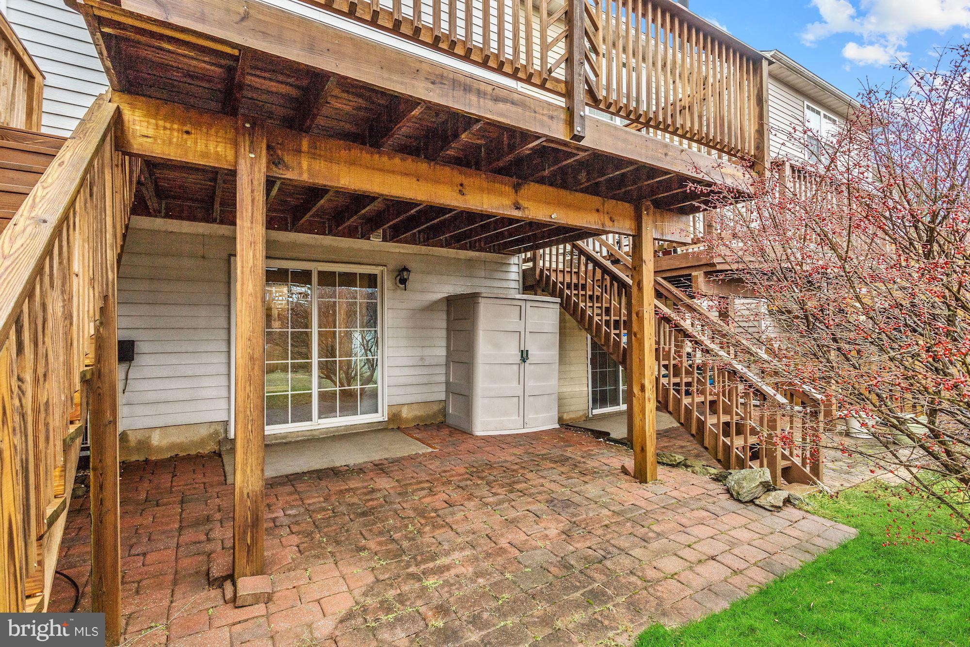 6282 Meadowcroft Road Eldersburg, MD 21784 - Photo 27 of 29 Patio