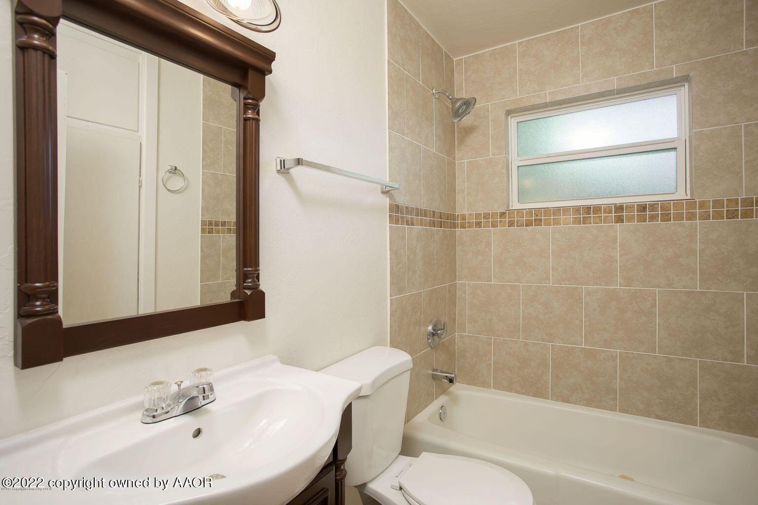 2815 Royal Road Amarillo, TX 79106 - Photo 6 of 9 7