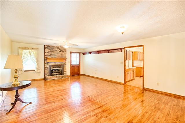 19009 Sewell Road Athens, AL 35614 - Photo 3 of 20