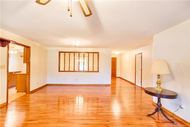 19009 Sewell Road Athens, AL 35614 - Photo 4 of 20