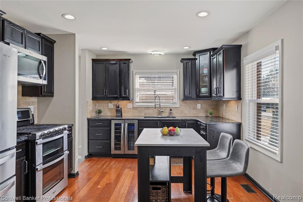 20978 Stahelin Road Southfield, MI 48075 - Photo 9 of 33 Gallery Image 9