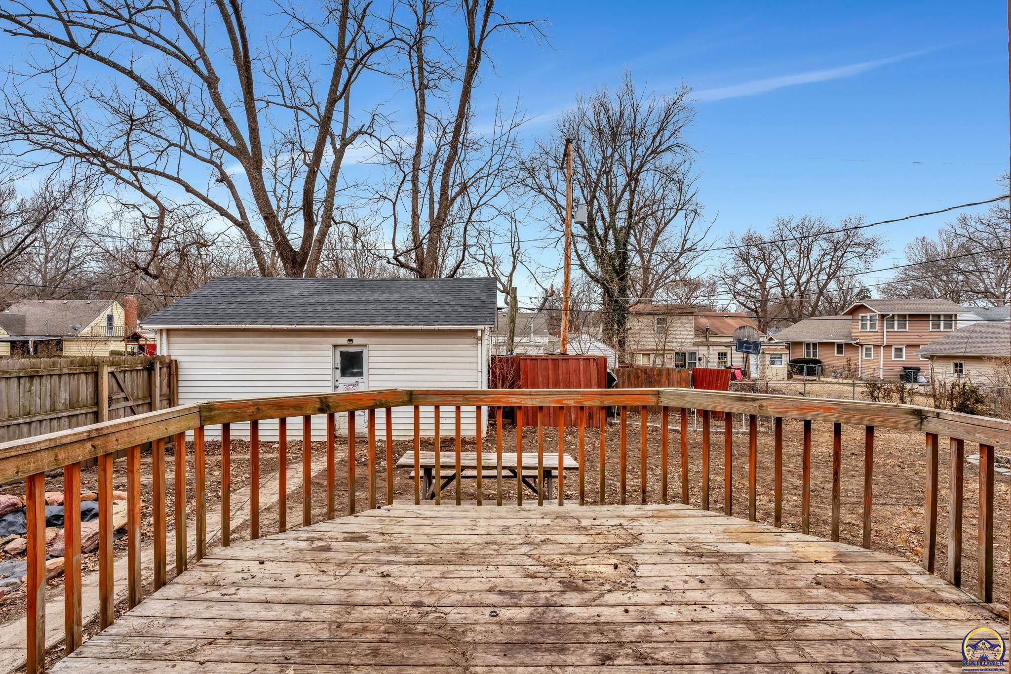 1147 Southwest Webster Avenue Topeka, KS 66604 - Photo 30 of 36