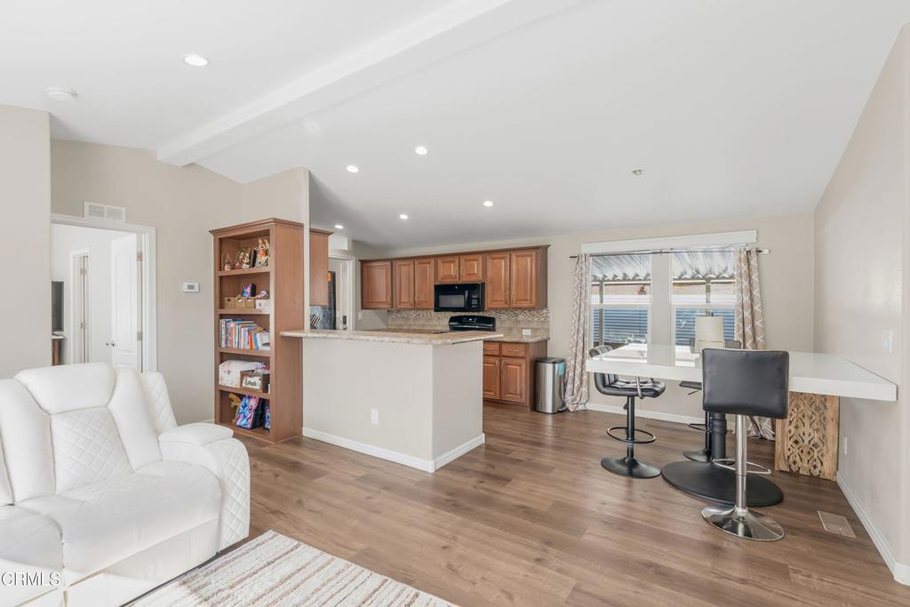250 East Telegraph Road, Unit 155 Fillmore, CA 93015 - Photo 6 of 39