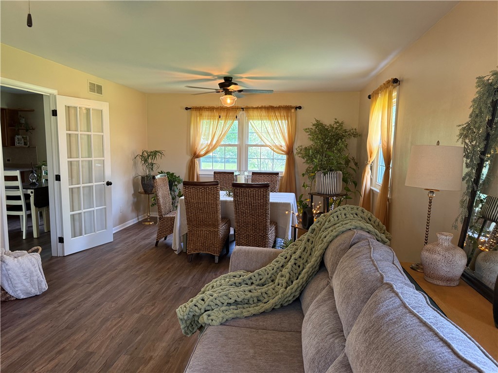 21 Briar Hill Road Paris, IL 61944 - Photo 13 of 38