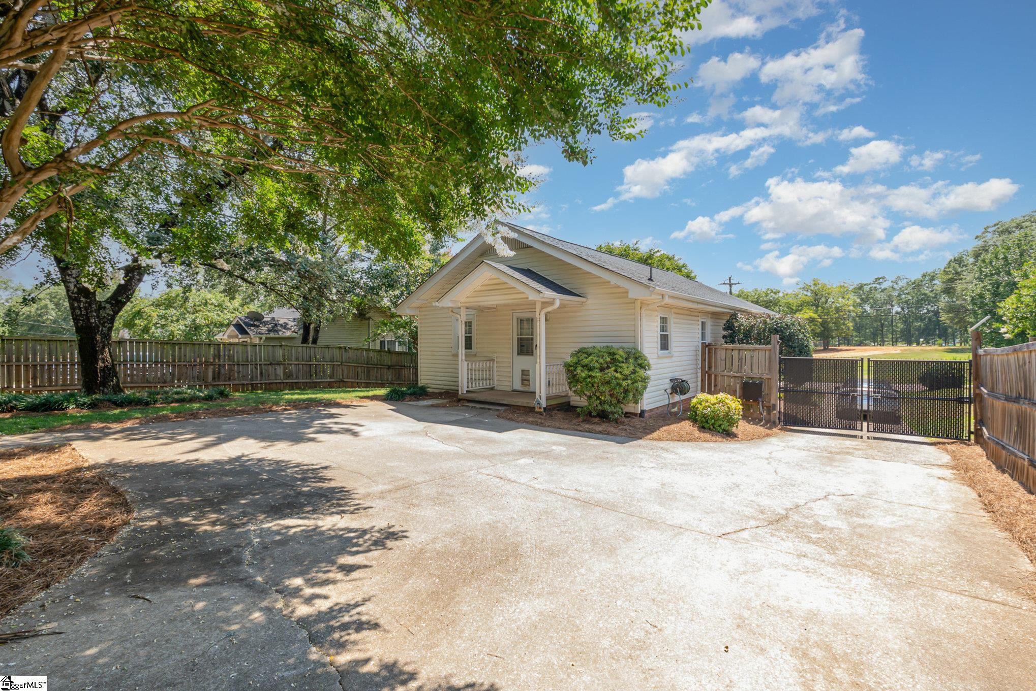 113 Taylors Road Taylors, SC 29687 - Photo 24 of 35 Gallery Image 24