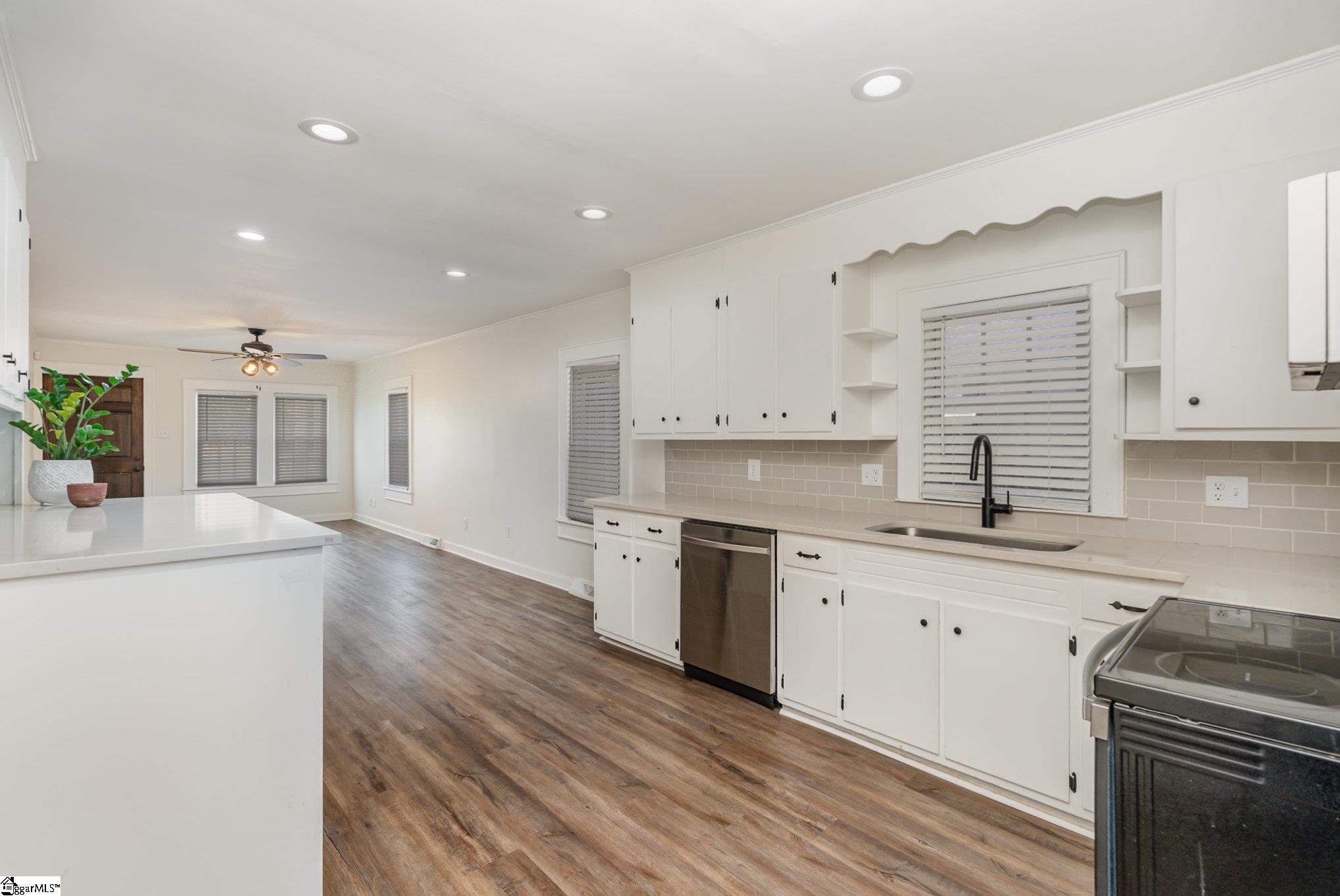 113 Taylors Road Taylors, SC 29687 - Photo 10 of 35 Gallery Image 10