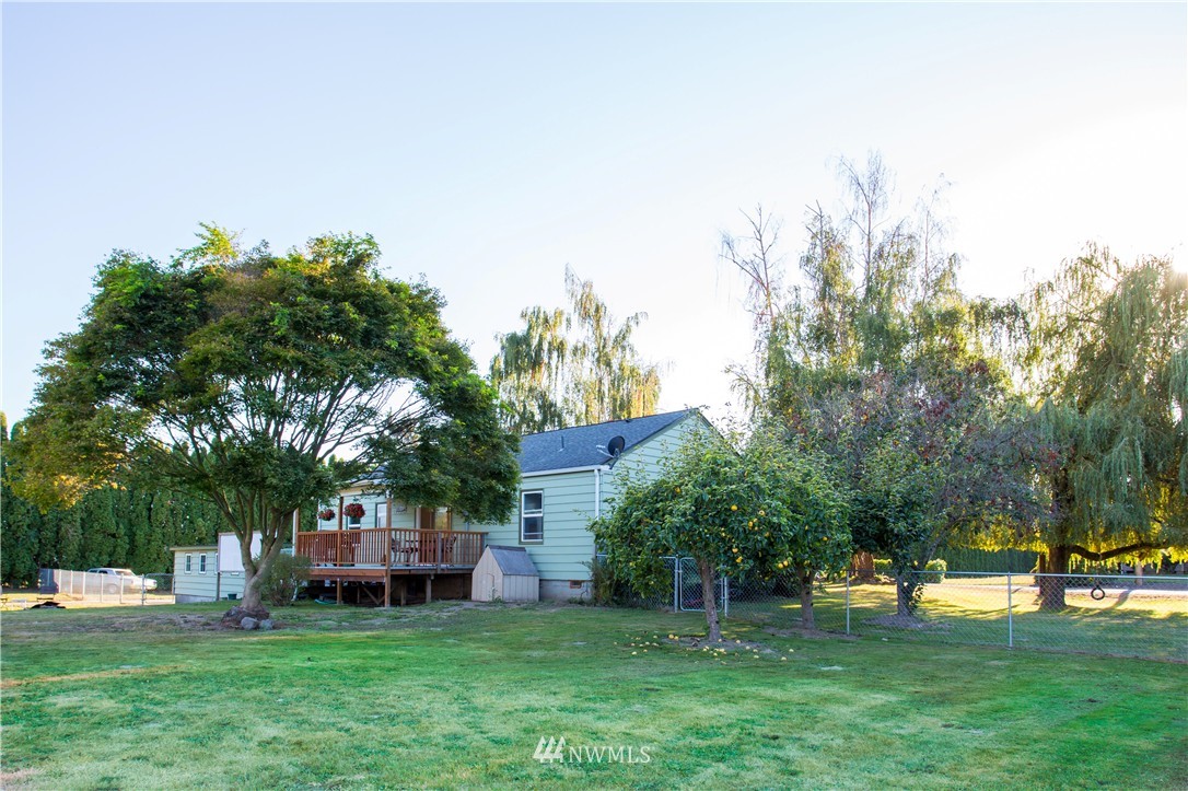 11061 Peter Anderson Road Burlington, WA 98233 - Photo 4 of 24 Gallery Image 4