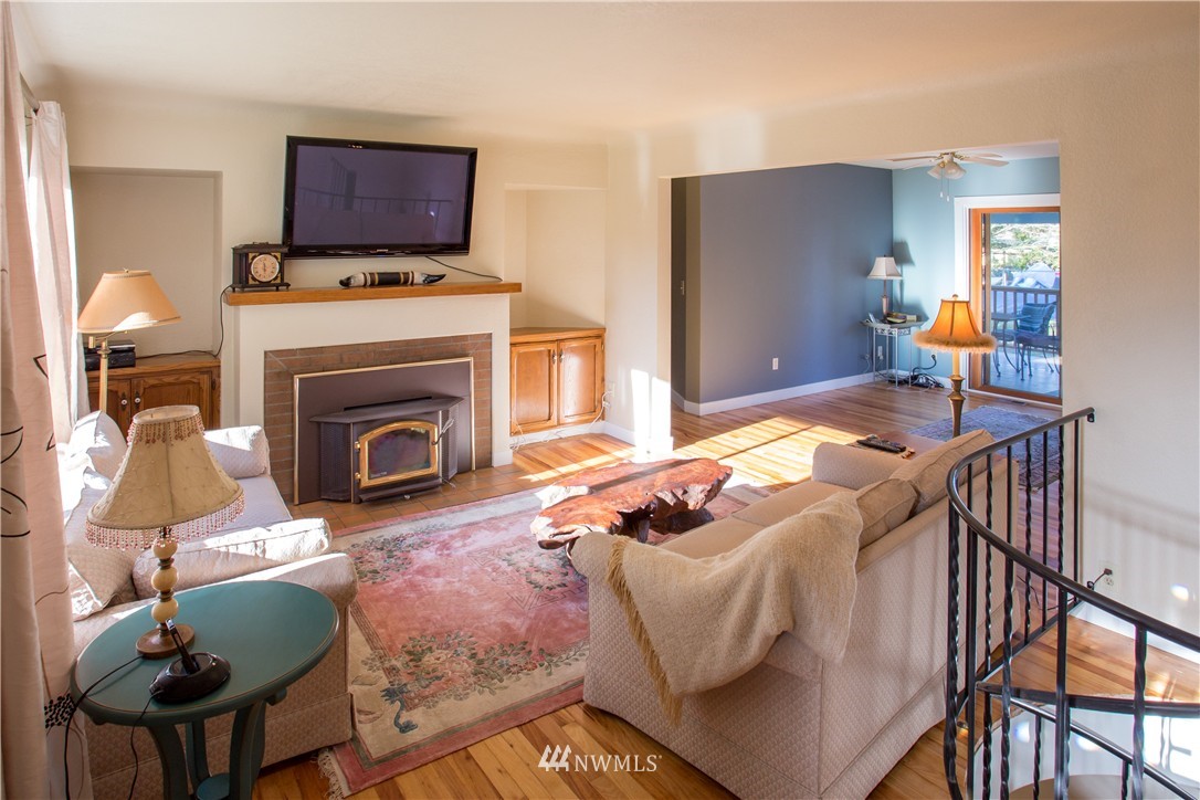 11061 Peter Anderson Road Burlington, WA 98233 - Photo 7 of 24 Gallery Image 7