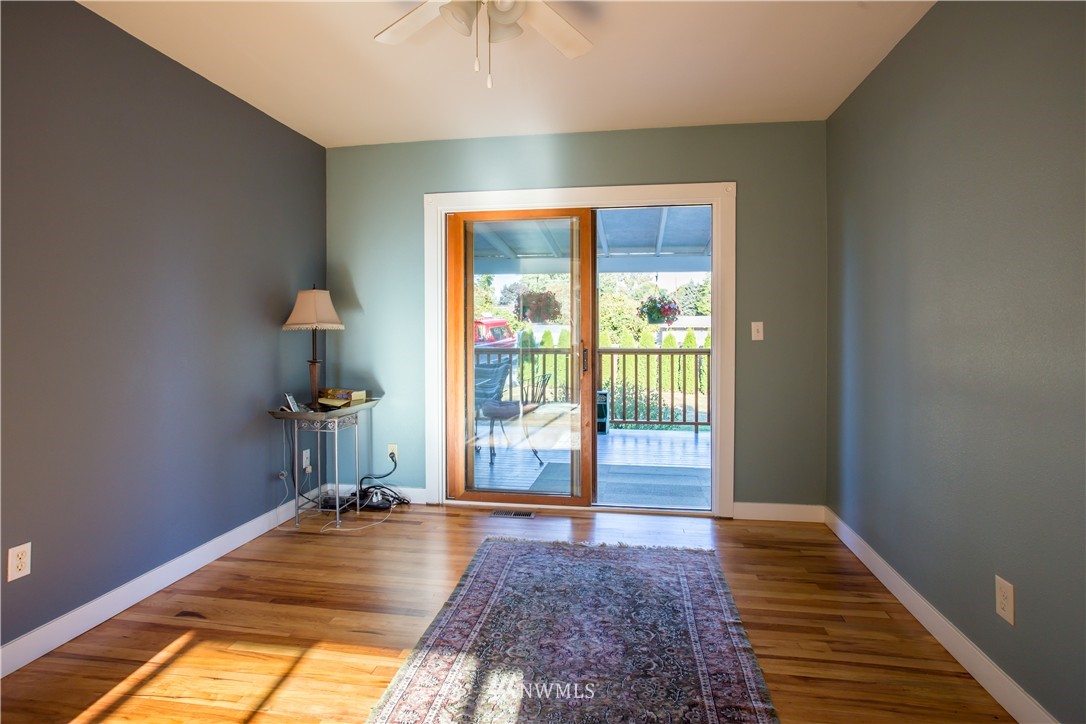 11061 Peter Anderson Road Burlington, WA 98233 - Photo 9 of 24 Gallery Image 9