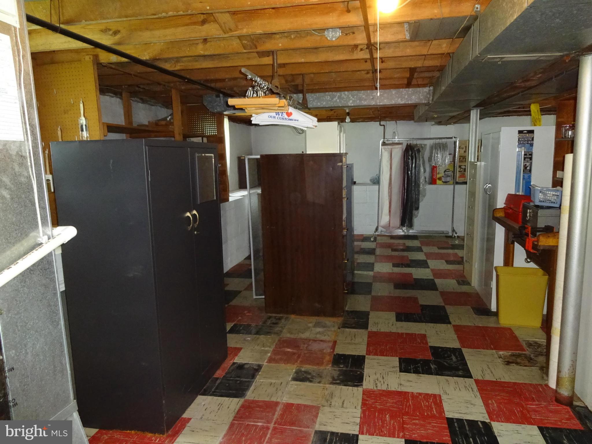 934 Martin Road Baltimore, MD 21221 - Photo 13 of 16 Basement