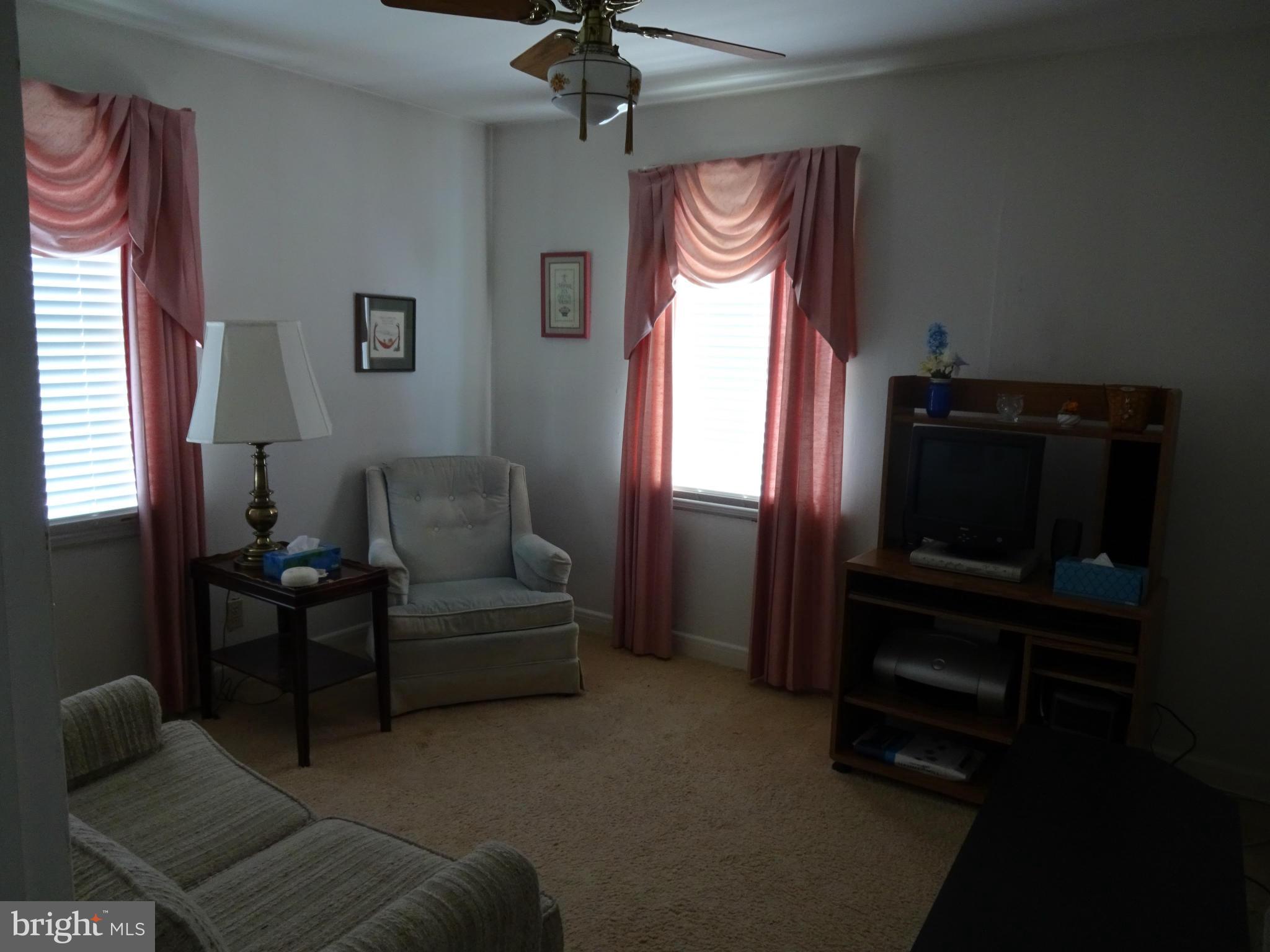 934 Martin Road Baltimore, MD 21221 - Photo 7 of 16 Bedroom 2 on the Main Level