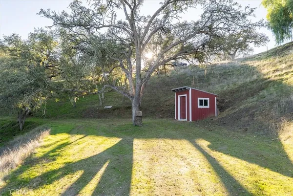 $1,200,000 | 7975 Nacimiento Lake Drive, Paso Robles, CA 93446