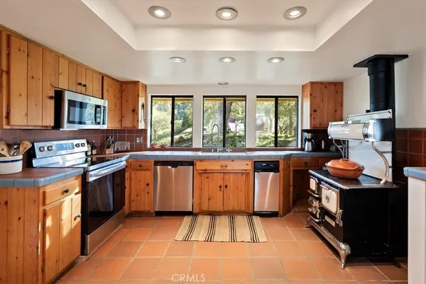 $1,200,000 | 7975 Nacimiento Lake Drive, Paso Robles, CA 93446