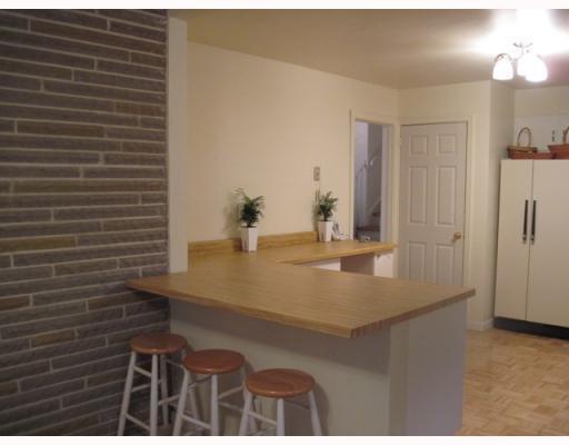 634 Ravencrest Road Pittsburgh, PA 15215 - Photo 6 of 12 Kitchen.