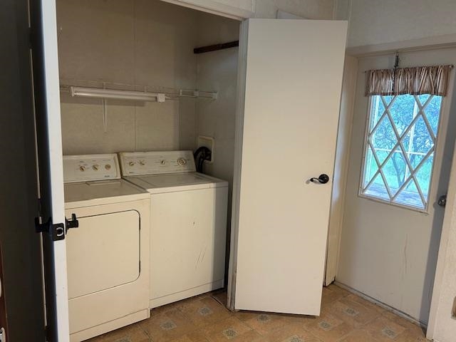 121 White Pine Georgetown, FL 32139 - Photo 36 of 42 a utility room with dryer and washer