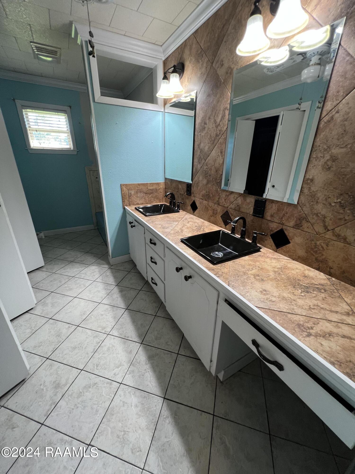 616 East Broussard Road Lafayette, LA 70503 - Photo 20 of 28 IMG_4944