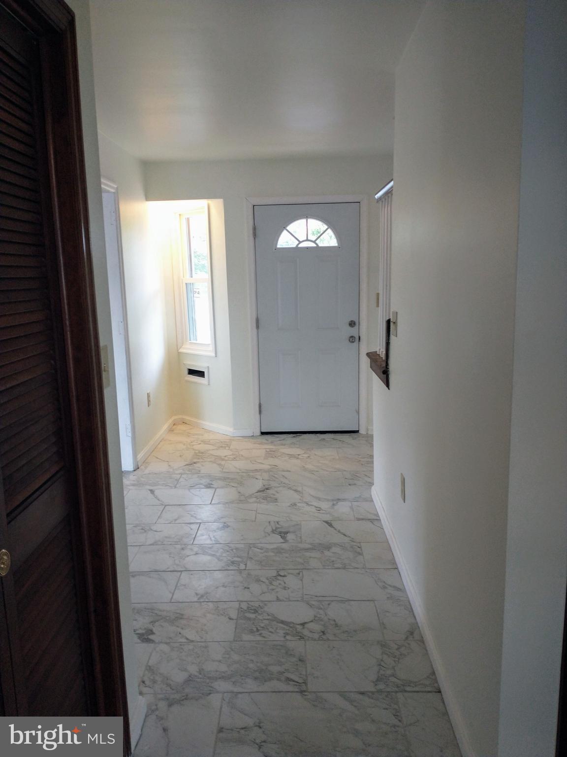 512 Mifflin Boulevard Reading, PA 19607 - Photo 13 of 57 COME ON IN