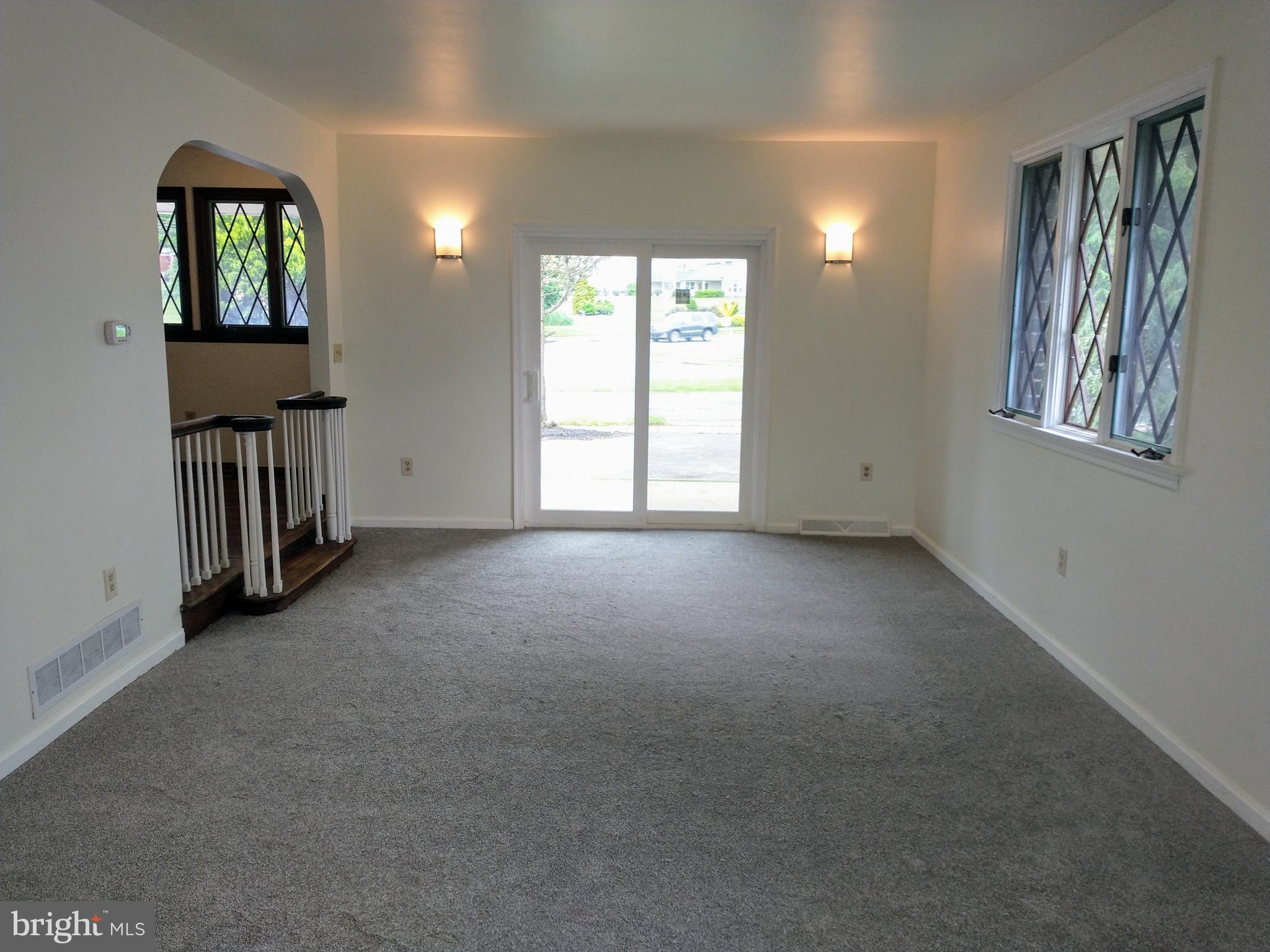 512 Mifflin Boulevard Reading, PA 19607 - Photo 18 of 57 GREAT ROOM