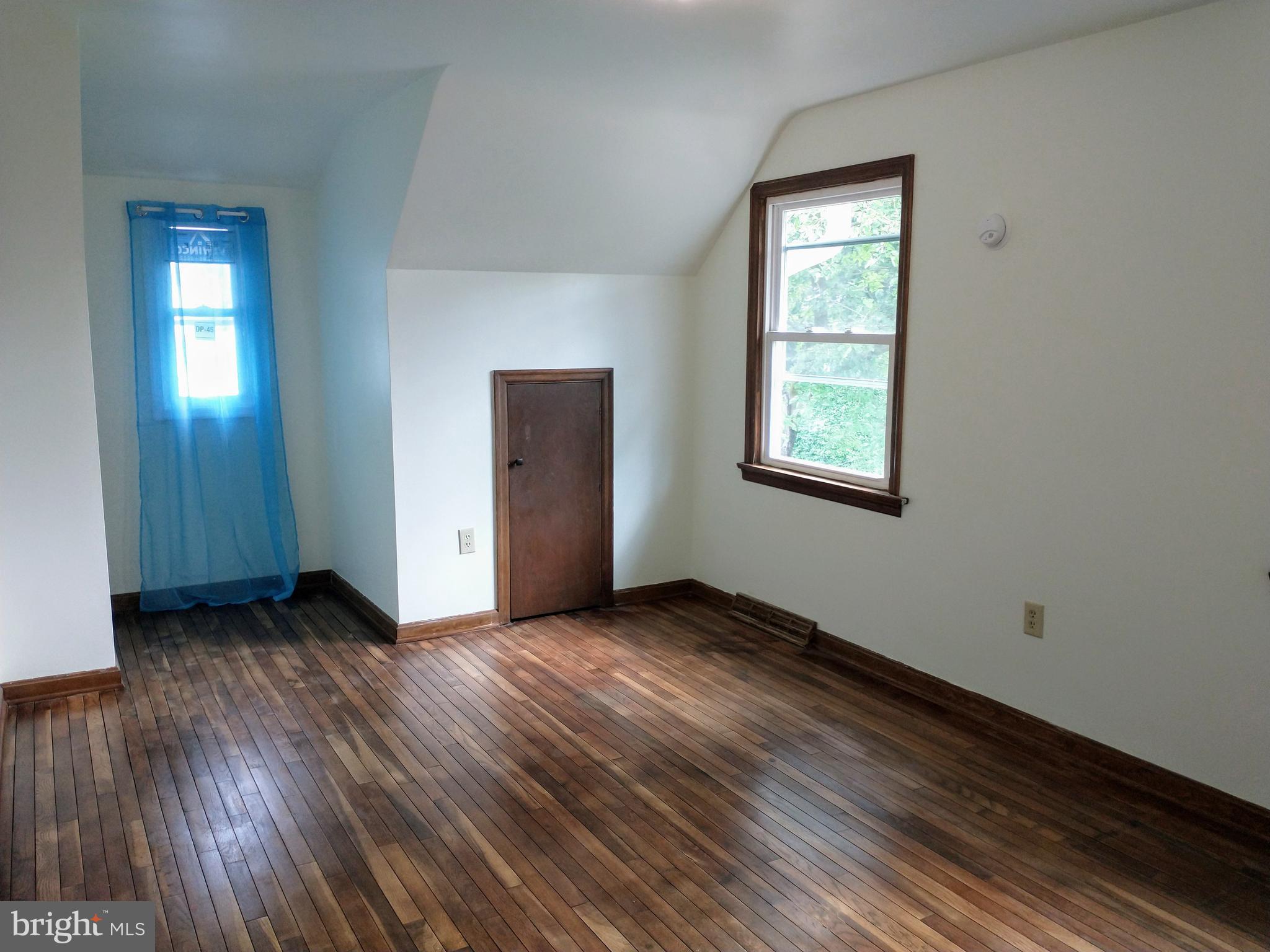 512 Mifflin Boulevard Reading, PA 19607 - Photo 36 of 57 UPPER LEVEL BEDROOM 4
