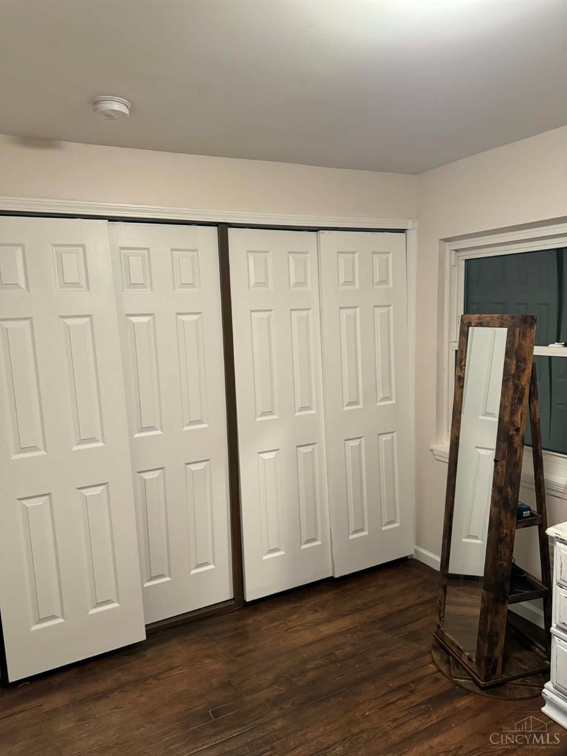 412 Roebling Road Cincinnati, OH 45204 - Photo 9 of 17 Gallery Image 9