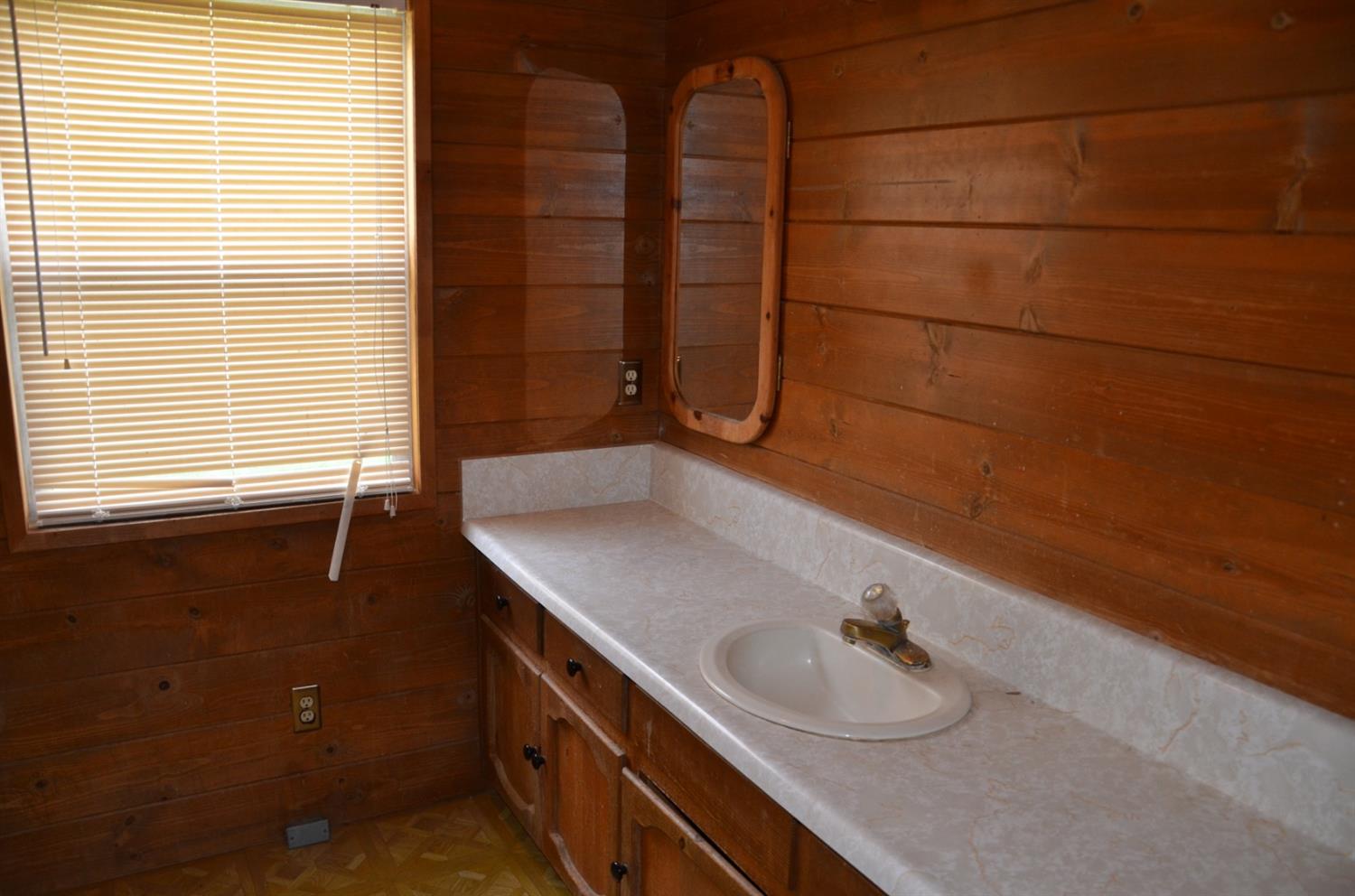 51065 Whitaker Forest Road Badger, CA 93603 - Photo 17 of 66 Gallery Image 17