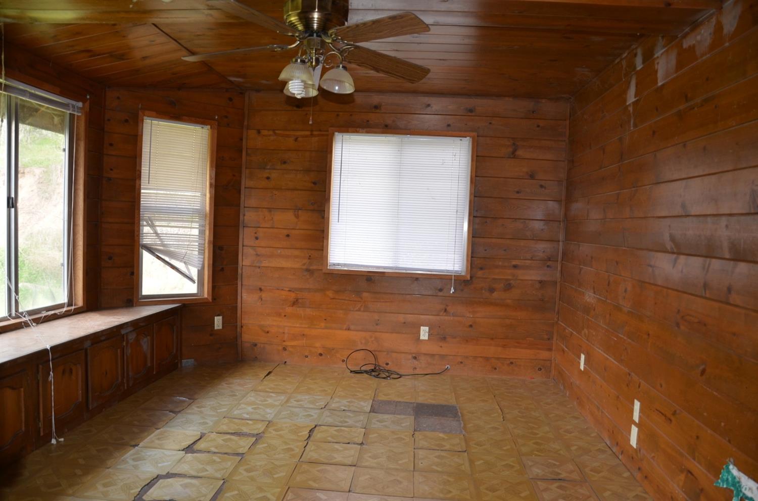 51065 Whitaker Forest Road Badger, CA 93603 - Photo 10 of 66 Gallery Image 10