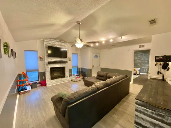 $283,000 | 309 Springwood Circle, Crestview, FL 32536