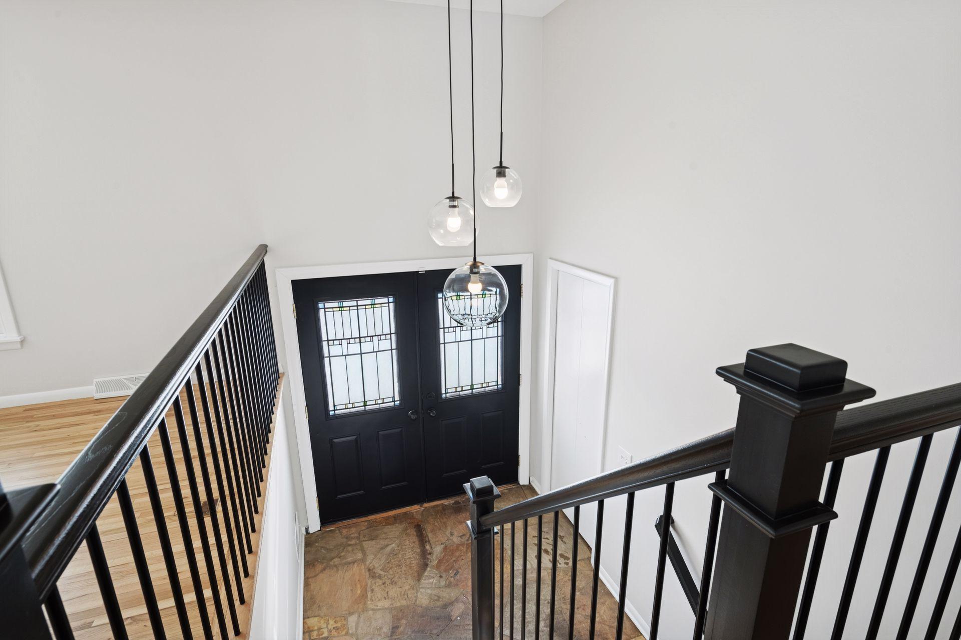 6704 Sioux Trail Edina, MN 55439 - Photo 2 of 44