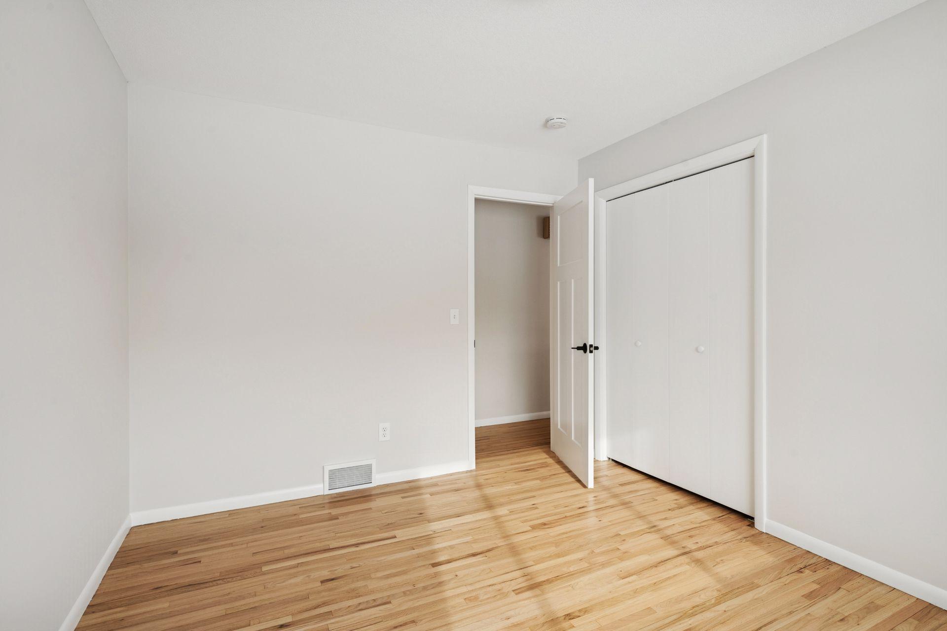 6704 Sioux Trail Edina, MN 55439 - Photo 25 of 44