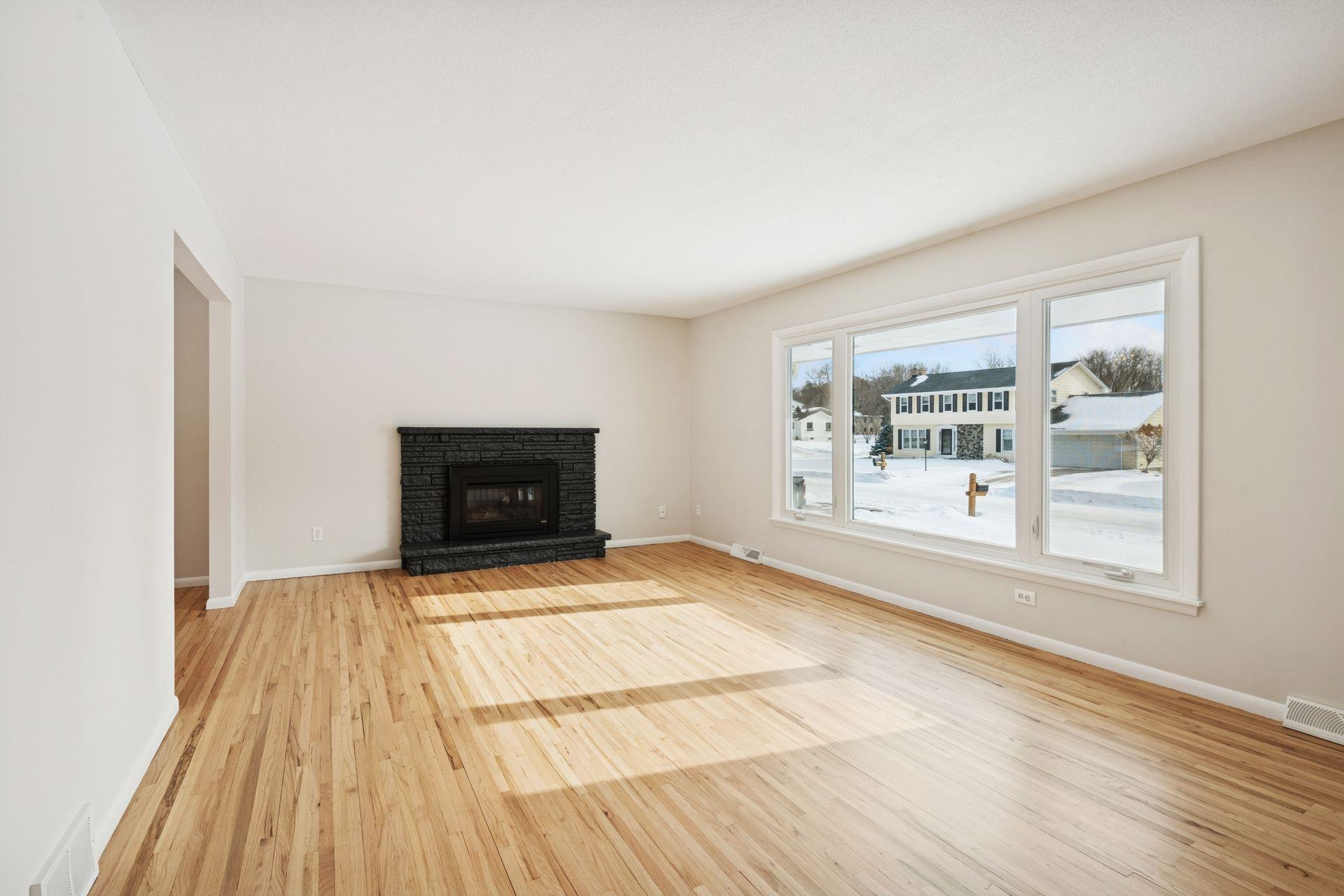 6704 Sioux Trail Edina, MN 55439 - Photo 3 of 44