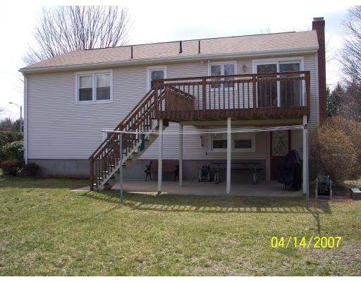 150 Country Road Agawam, MA 01001 - Photo 3 of 22 Gallery Image 3