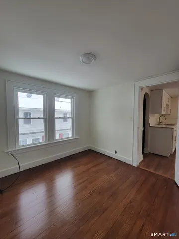 $1,650 | 14 Richard Street, Unit 2, Ansonia, CT 06401