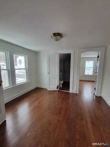 $1,650 | 14 Richard Street, Unit 2, Ansonia, CT 06401