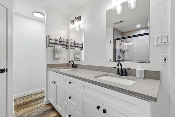 $443,000 | 101 South Haven Place, Waxahachie, TX 75165