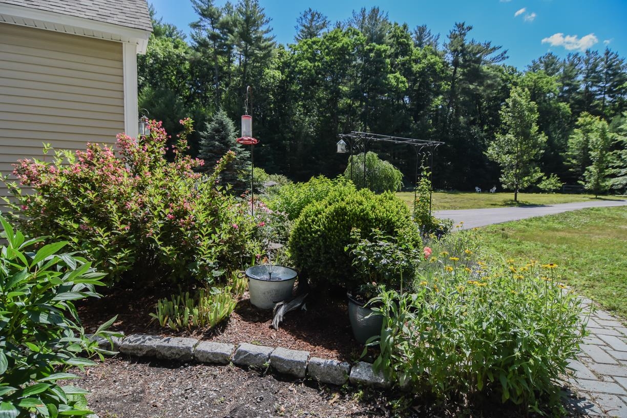 22 Sargent Road Brookline, NH 03033 - Photo 5 of 59