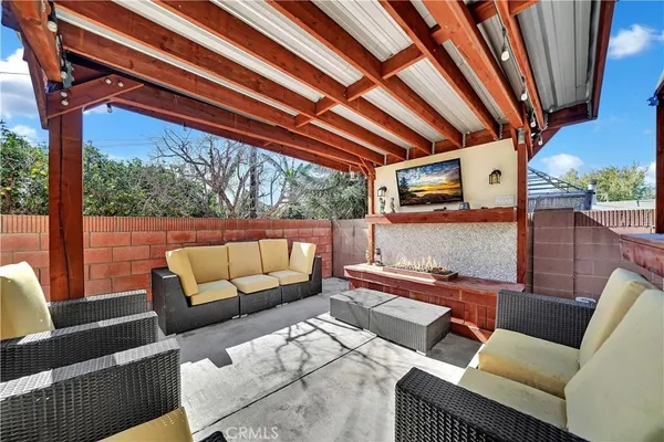 a view of outdoor space yard and patio