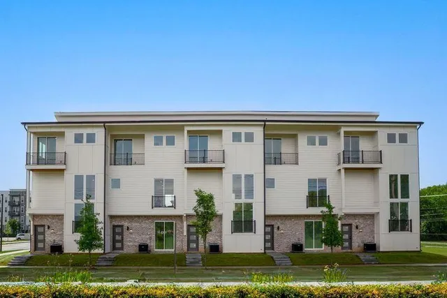 $2,300 | 3339 Aberdeen Row, Chattanooga, TN 37410