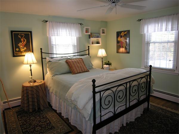 73 Stewart Road Needham, MA 02492 - Photo 19 of 21 Gallery Image 19
