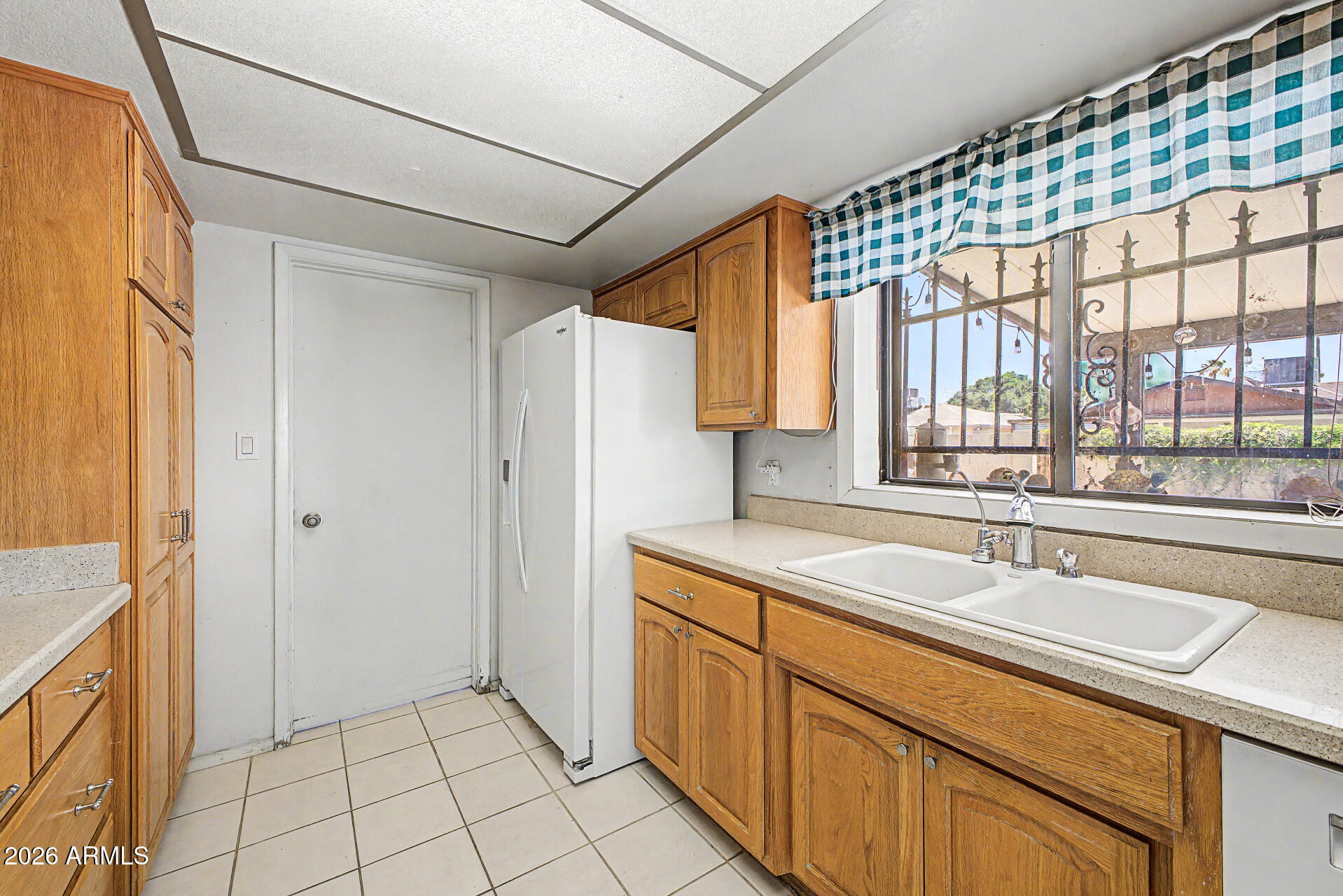 2403 East Del Rio Drive Tempe, AZ 85282 - Photo 22 of 57