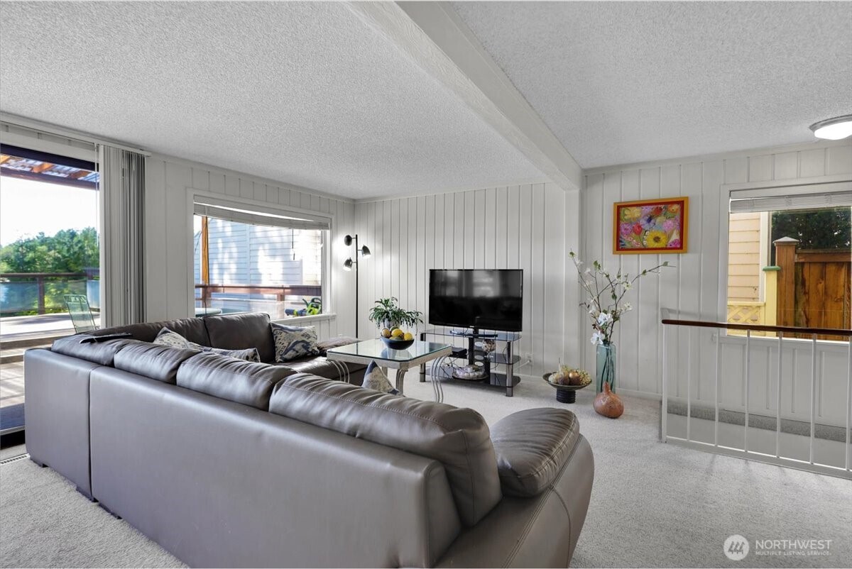 15402 Rose Road Southwest Lakewood, WA 98498 - Photo 5 of 40 Gallery Image 5