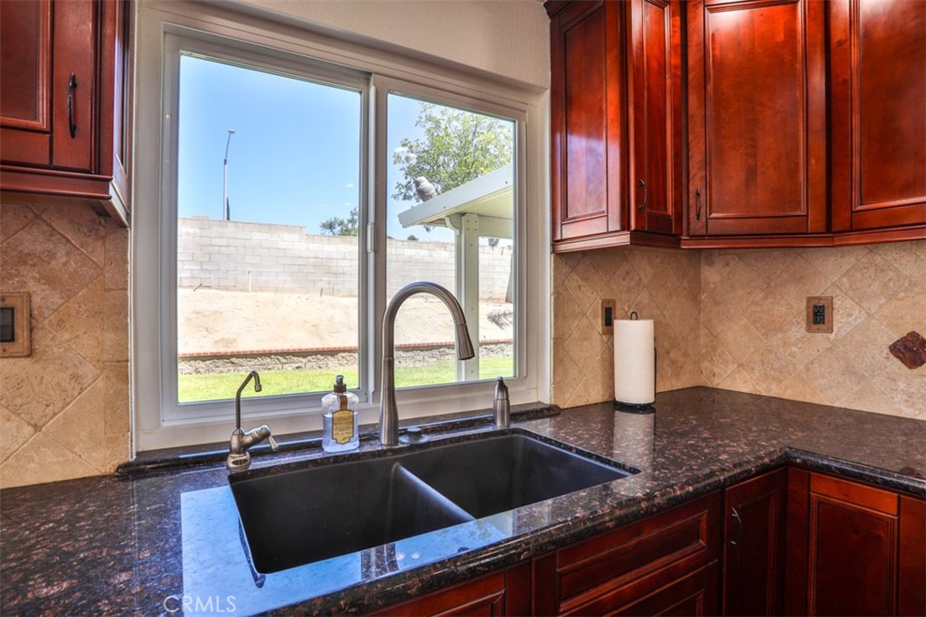 20696 Brana Road Riverside, CA 92508 - Photo 20 of 63 Gallery Image 20
