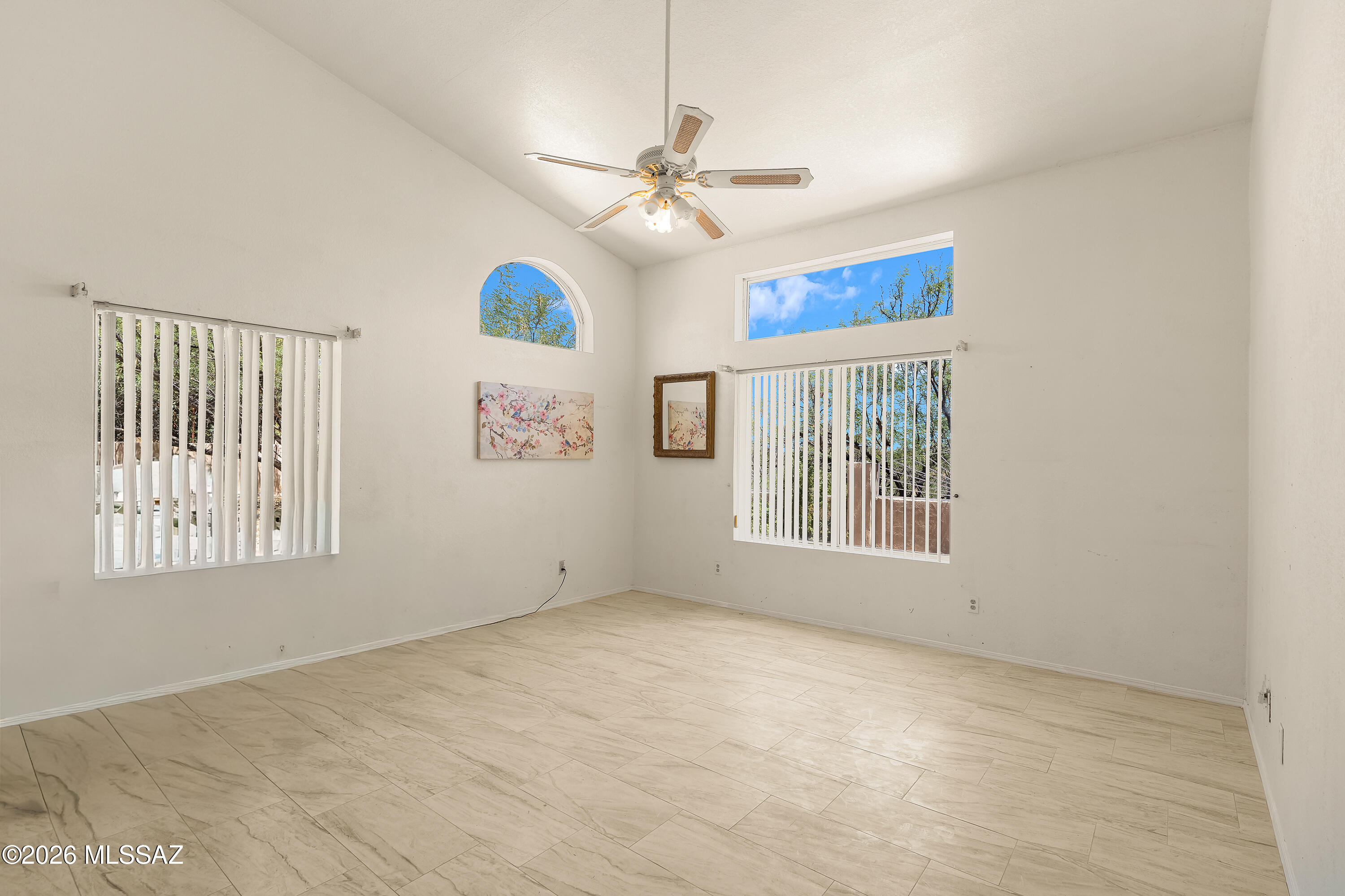 1027 Acaso Court Rio Rico, AZ 85648 - Photo 23 of 50 2 Interiors-19