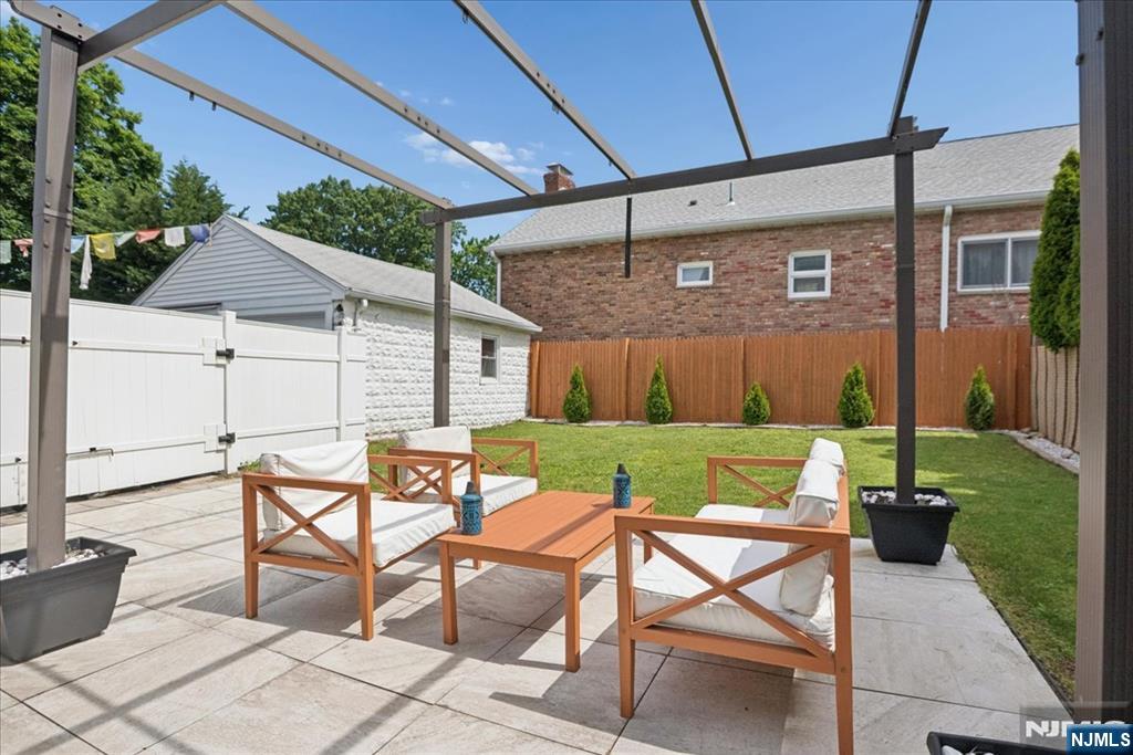277 Grove Street East Rutherford, NJ 07073 - Photo 29 of 32