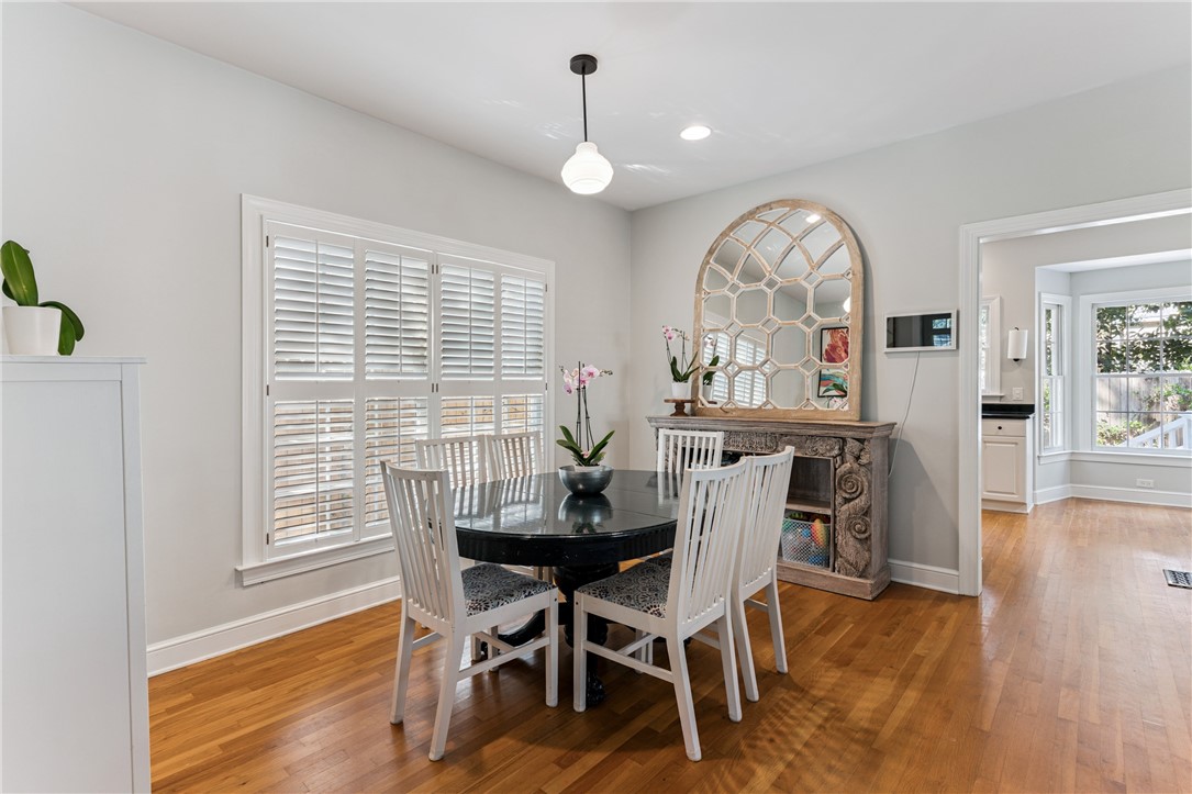 112 Rosemont Street St. Simons Island, GA 31522 - Photo 10 of 39 Dining/Den Area