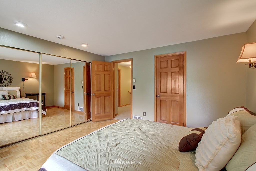 1719 170th Place Southeast, Unit A Bothell, WA 98012 - Photo 11 of 20 Gallery Image 11