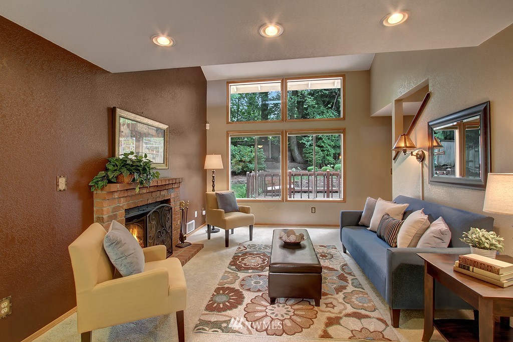 1719 170th Place Southeast, Unit A Bothell, WA 98012 - Photo 4 of 20 Gallery Image 4