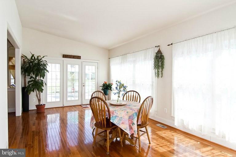 18612 Thundercloud Road Boyds, MD 20841 - Photo 11 of 24 Breakfast Area