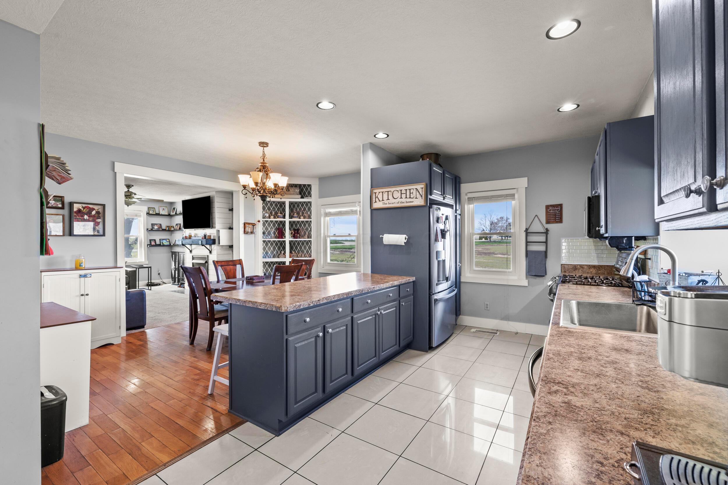 3420 Old Springfield Road London, OH 43140 - Photo 14 of 41 Kitchen 03
