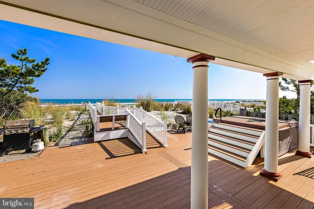$3,899,000 | 813 Ocean Avenue, Surf City, NJ 08008