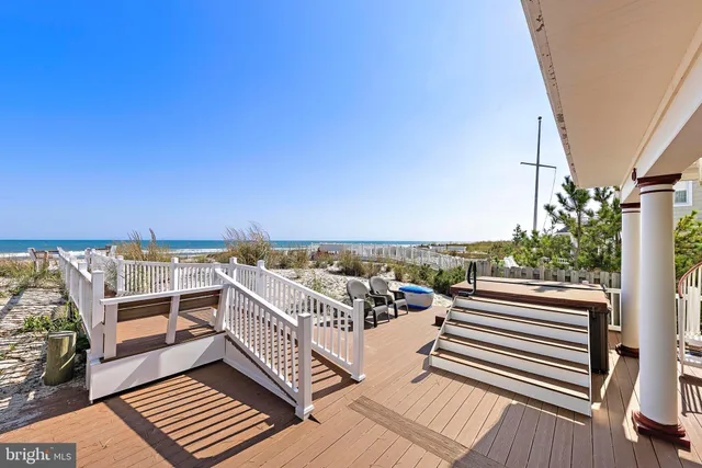 $3,899,000 | 813 Ocean Avenue, Surf City, NJ 08008